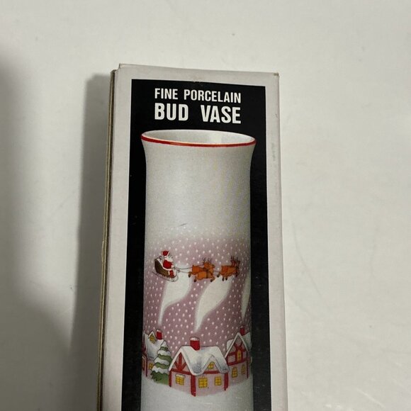 Vtg NWT Porcelain Christmas Bud Vase Basket Set Miniature Santa Sled 2 Piece Box - Picture 8 of 16